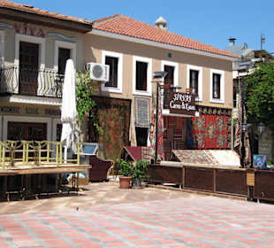 Bars/Restaurants direkt am Hafen