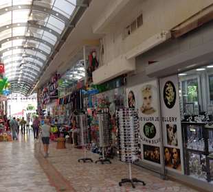 Blick in das Einkaufs - Zentrum