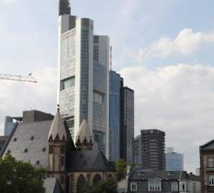 Skyline vom Eisernen Steg aus