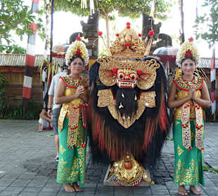 Ausflug zu "Barong Dance"