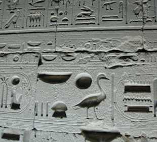 Karnak Tempel bei Nacht