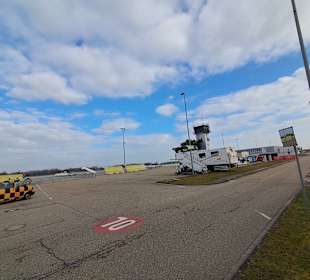 Flughafen Karlsruhe/ Baden-Baden (FKB) in Karlsruh