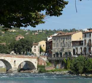 Ponte Pietra