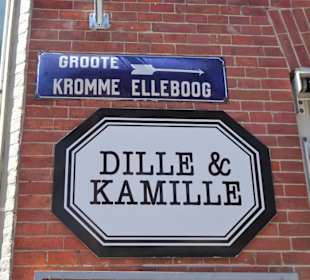 Das Firmenschild des Dille & Kamille
