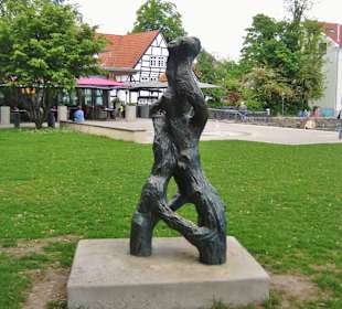 Statue