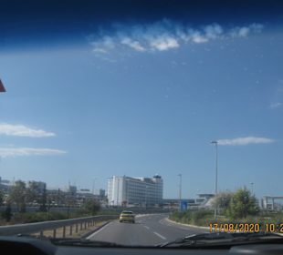 Autobahn zum Flughafen