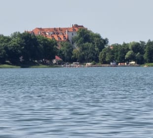 Ollofsee mit Ordendburg und Badestelle