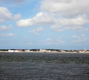 Föhr von der Fähre gesehen