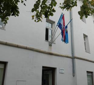 Bei einem Altstadtbummel durch Novi Vinodolski