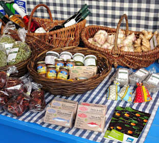 Rundgang über den Wochenmarkt Pferdemarkt