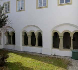 Kreuzgangflügel