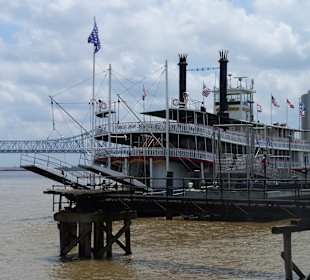 Natchez an der Landungsbrücke