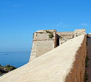 Festungs-Mauer