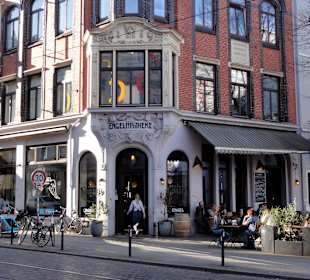 Außenansicht des Cafés