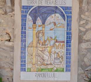 Darstellung von Ramón Llull als Kachelmosaik