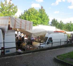 Markttag in Colico