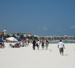 Strand kurz vor dem Hafen