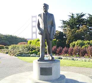 Golden Gate Bridge