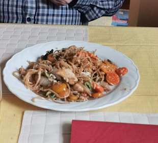 Nudeln mit Hähnchen