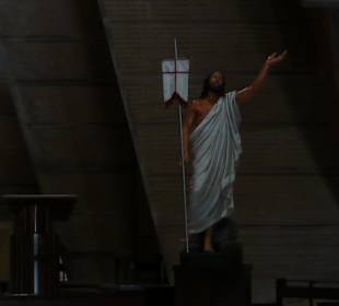 Im Inneren der Basilica in Higüey