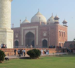 Nebengebäude - nur vorhanden wegen der Symmetrie 