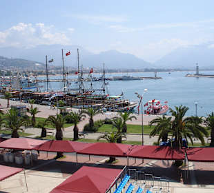 Ausblick auf den Hafen