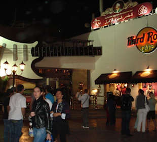 Hard rock cafe