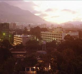 Sonnenaufgang im Stadtteil ALTAMIRA