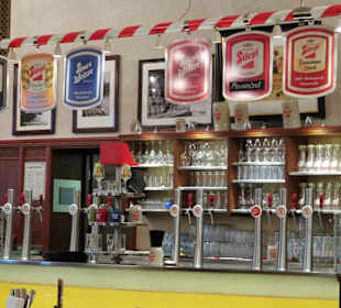 Rundgang durch die Gaststuben in der Brauwelt