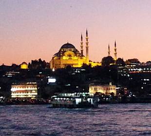 Blick auf die Altstadt am Abend