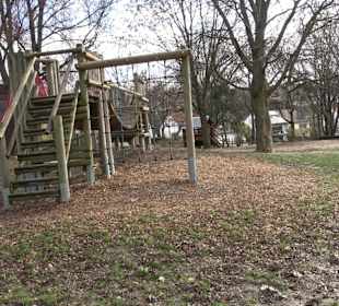 Spielplatz am Forum Großbettlingen
