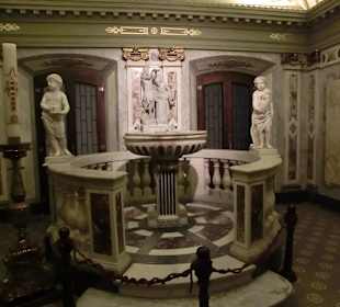 Im Inneren der Kirche