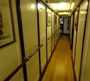 Kabinengänge unter Deck