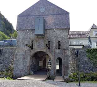 Eingangsbereich vom Parkplatz aus