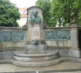 Das Brunnen-Denkmal für Carl Leberecht Immermann