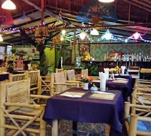 Sitzgelegenheiten überdacht oder im Freien