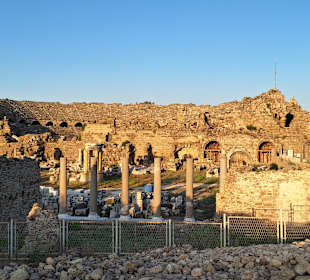 Ruinen Side