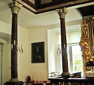 Замок Ойтин.