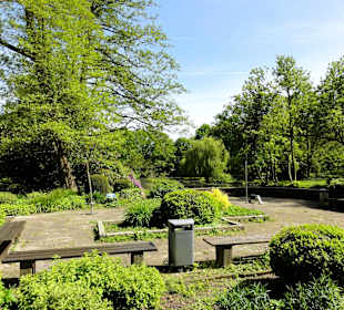 Spaziergang durch die Graftanlagen