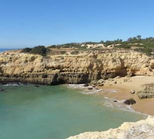 An der Praia de Albandeira bei Benagil