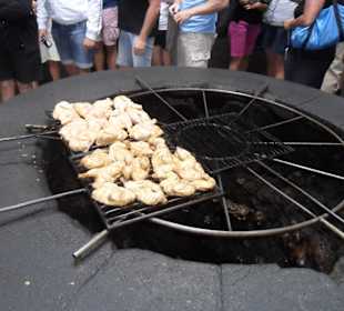 Cottura polli sul pozzo del vulcano Timanfaya