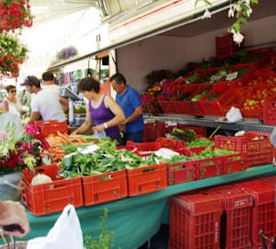 Markttag am Dienstag 7-12 Uhr