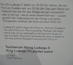 Hinweis zum vorigen Bild der Uhr