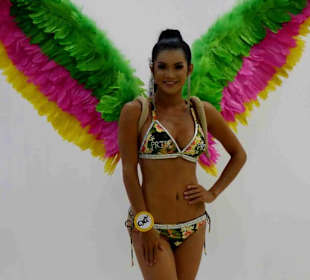 Schönes Outfit bei der Wahl