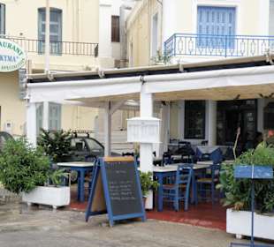 Restaurant To Kyma direkt am Hafen