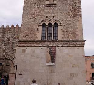 Turm des Palazzo Corvaja