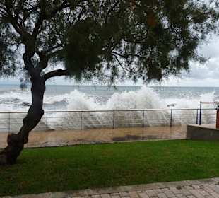 Promenade Cala Bona bei Sturm