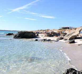 Der Strand etwas weg vom Hotel