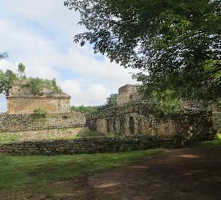 Ein Spaziergang auf dem Ruinen Gelände