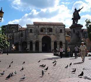 Santo Domingo   - Plaza de Colon